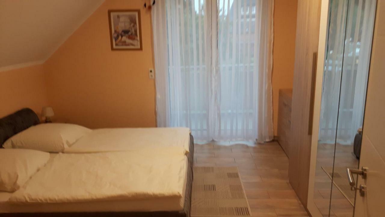 Ferienwohnung Deussen Blessem Buitenkant foto
