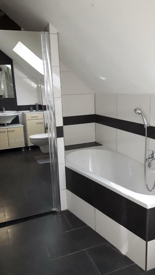Ferienwohnung Deussen Blessem Buitenkant foto