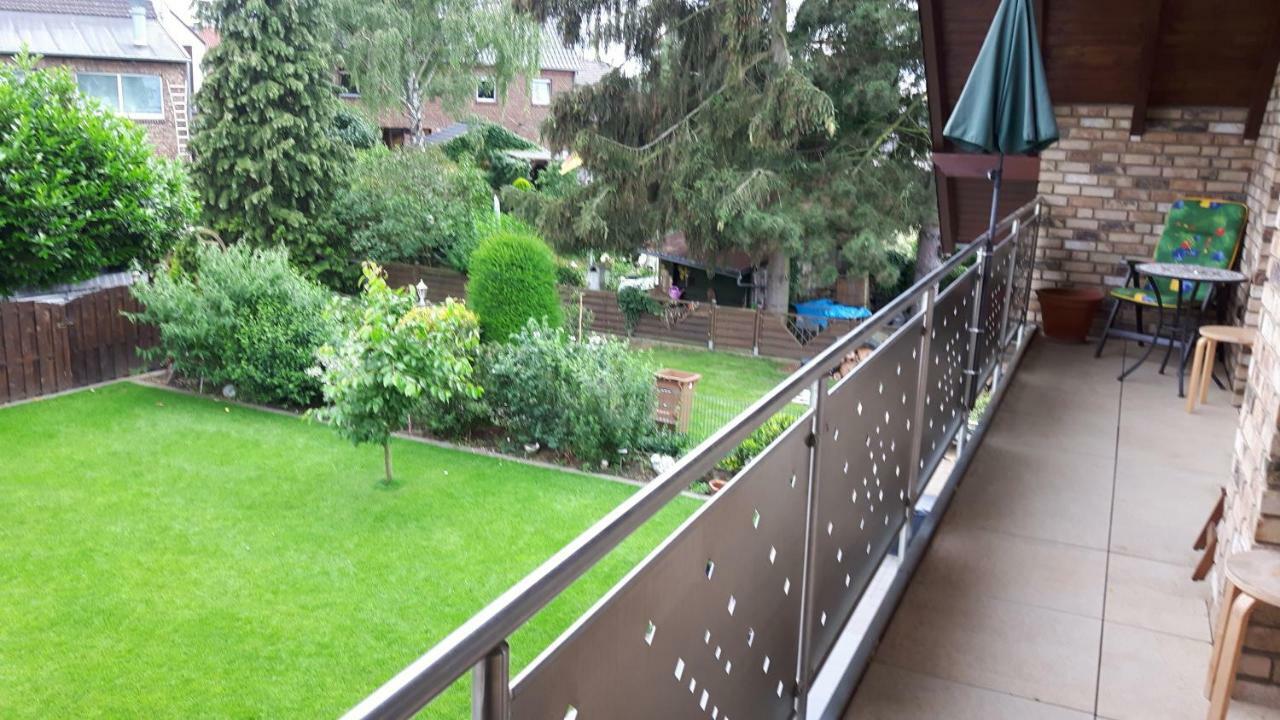 Ferienwohnung Deussen Blessem Buitenkant foto